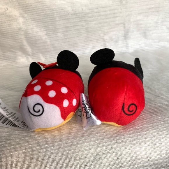 Disney’s Mickey and Minnie mini Tsumtsum plush toys set of 2 like new - Picture 3 of 7